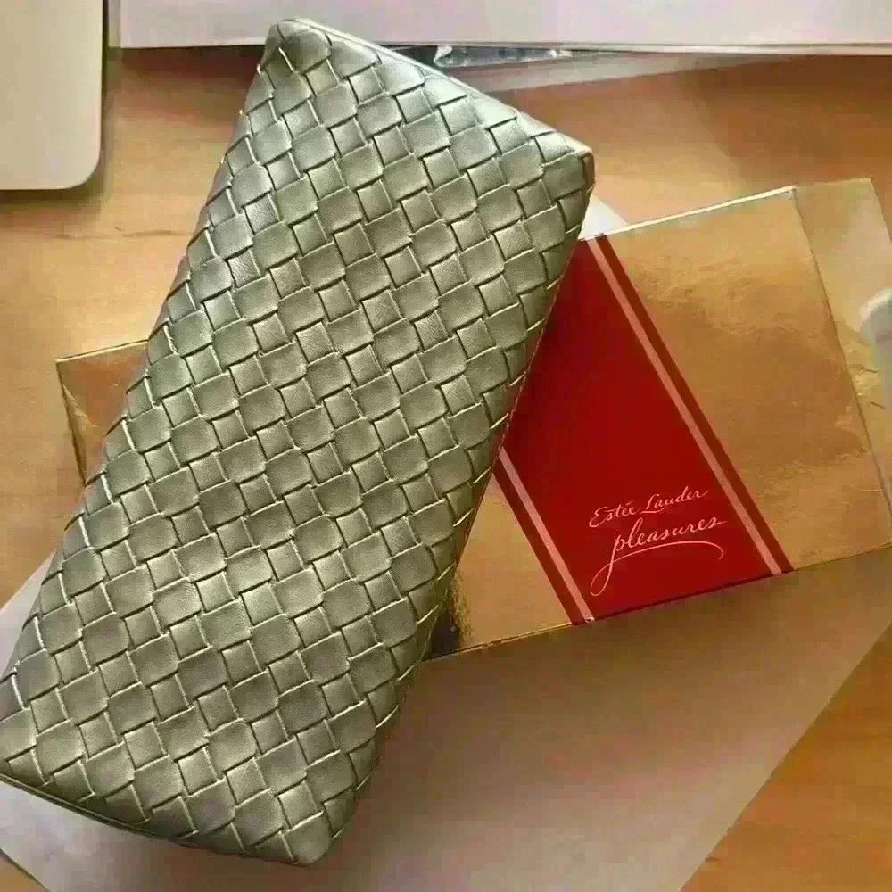 Pleasures by Estee Lauder Holiday Mini Gift pouch